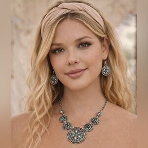 Boutique Brand Boho Silver Medallion Necklace & Earrings Set NWOT